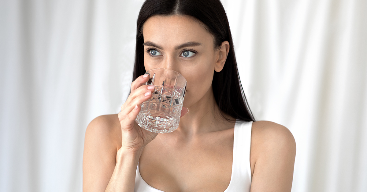 Czy wiesz których napojów nie powinieneś pić na czczo?